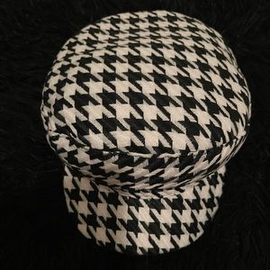 Houndstooth Cabbie Hat